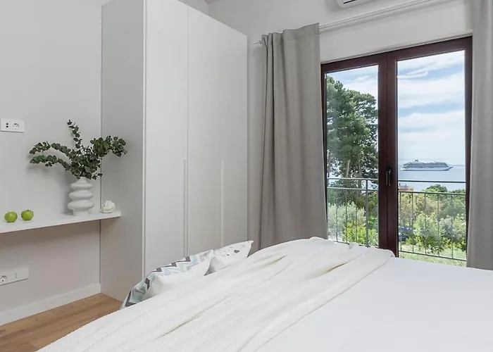 The Sunset Apartment